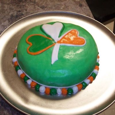 Simple St. Patricks Day Cake