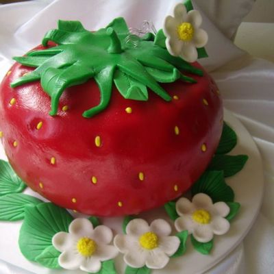 Strawberry Cake