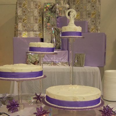 Snowflakes, Beads And Ribbon Wedding Cake