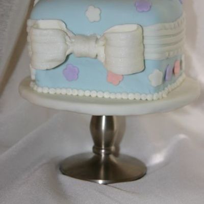 Mini Bow Cake