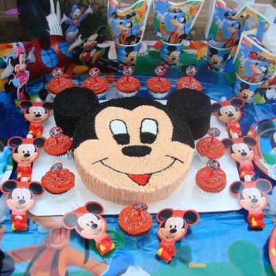 Carlos Mickey Mouse Cake