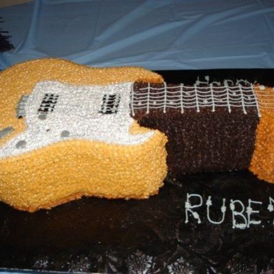 Electric Guitar Cake
