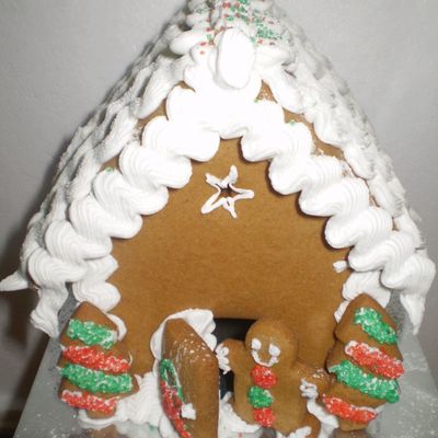 A Christmas Gingerbread House