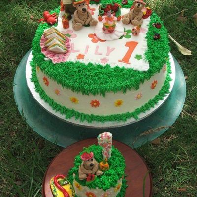 1St Birthday Teddy Bears Picnic