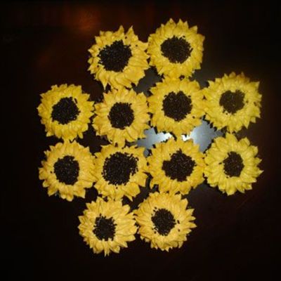 Tried To Do Some Sunflower Cupcakes