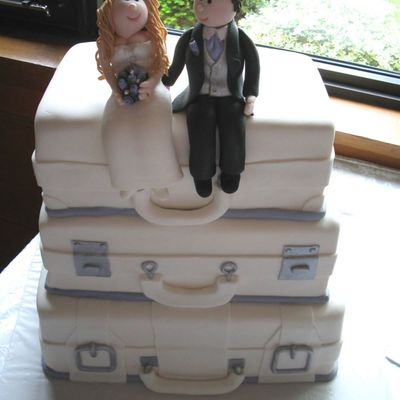 Suitcase Wedding Cake With Fondant Bride And Groom Topper