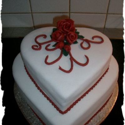 Heartsaped Cake With Handmade Marcipan Roses
