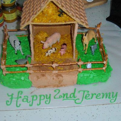 Barnyard B-Day Cake