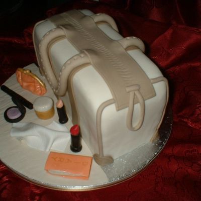 Handbag Cake