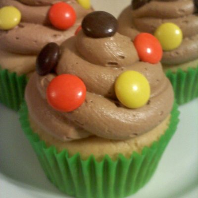 Peanut Butter And Chocolate Cupcakes