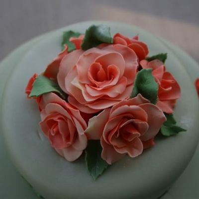 Rose Topper
