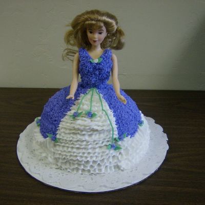 My First Doll Cake.