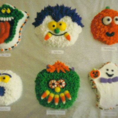 Halloween Mini Cakes-Monsters