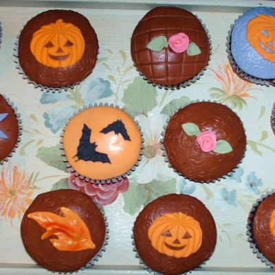 More Fall Cupcakes