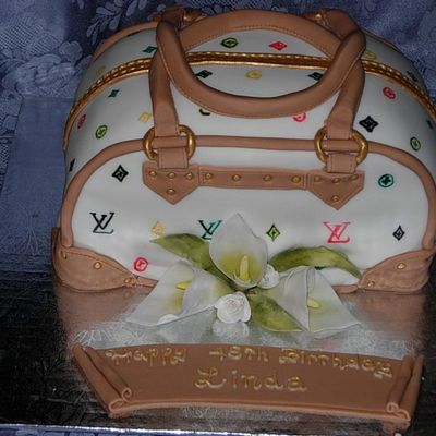 Lv Cake