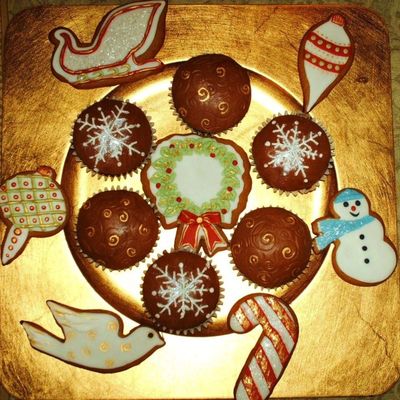 Cookies & Cupcakes Gift Assortment
