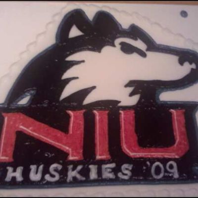 Niu Grad Cake