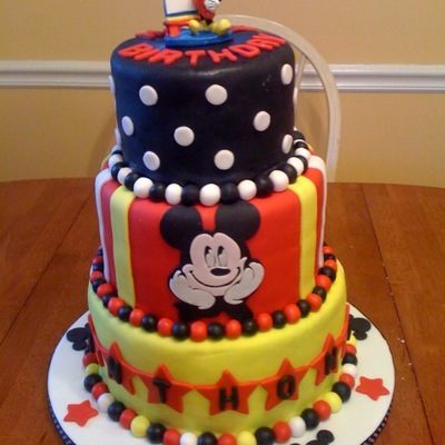 Mickey Mouse Cake