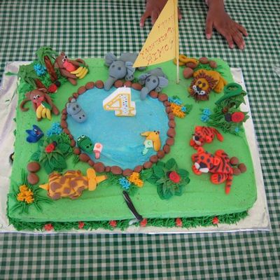 Jungle Animal Cake