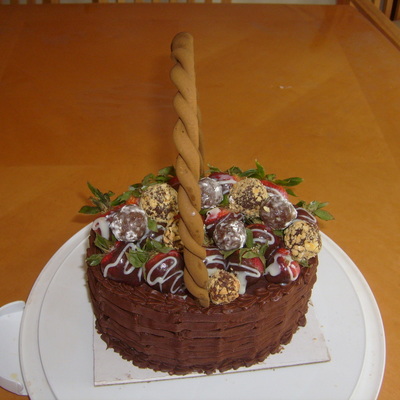 Strawberry And Truffles Basket Cake.