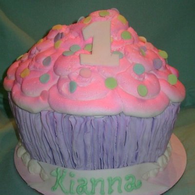 Giant Cupcake Cake