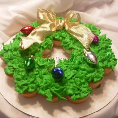 Cupcake Wreath