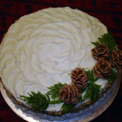 Christmas Cake With Pinecones
