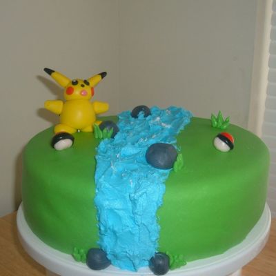 Pokemon Cake