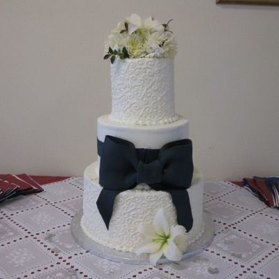 Blue Bow With Scrolls