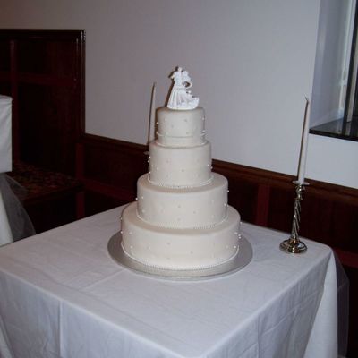 Plain Wedding Cake