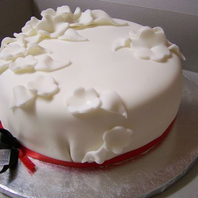 Twilight Inspired Cake