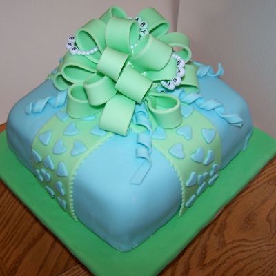 Blue/green Present Cake