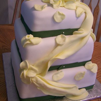 Green And Yellow Wedding Cake