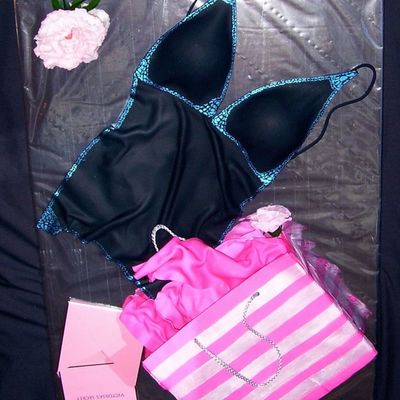 Victoria's Secret Cake