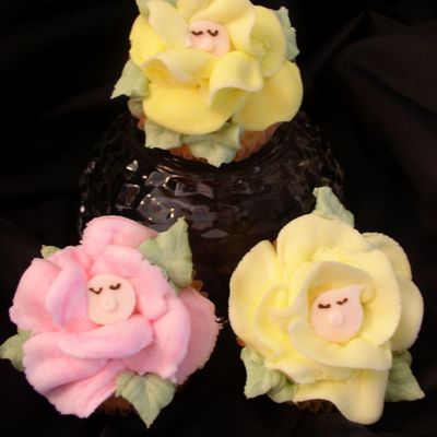 Baby Face Rose Cupcakes