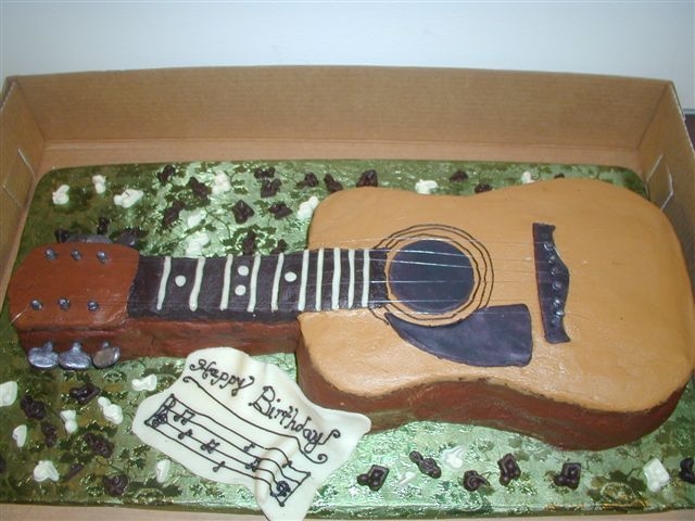 Guitar Cake