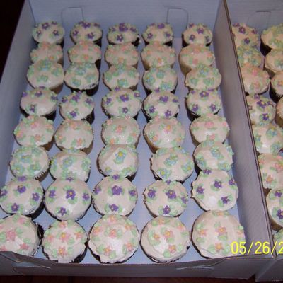 Some Of The 80 Cupcakes I Made For A Graduation Party.