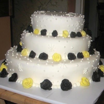 Red And Yellow Roses Wedding Cake