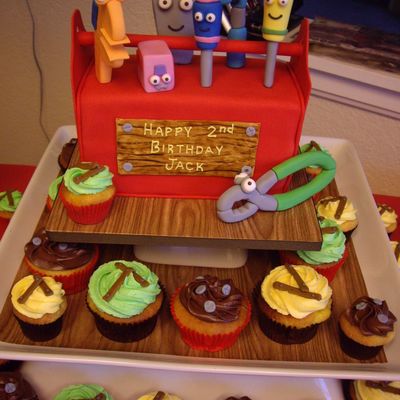 Handy Manny Cake & Cupcakes