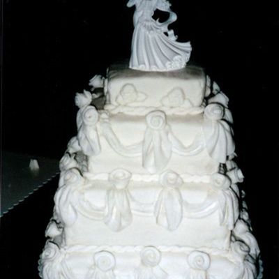 Fondant Wedding Cake
