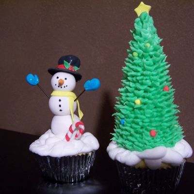Snowman And Tree