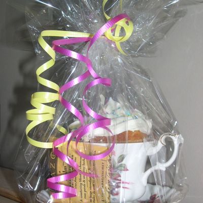 Cupcake Teacup Treat