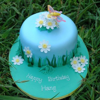 Daisy Birthday Cake