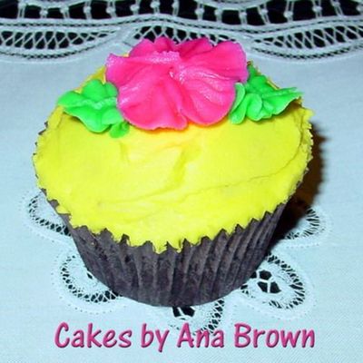 Playing With Cupcakes 1