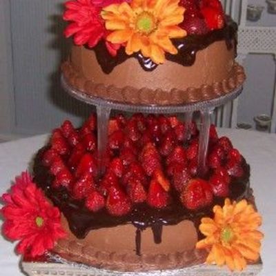 Chocolate Buttercream ,chocolate Ganache,strawberries