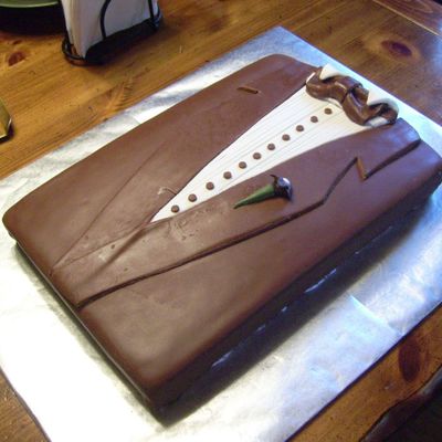 Tuxedo Groom's Cake