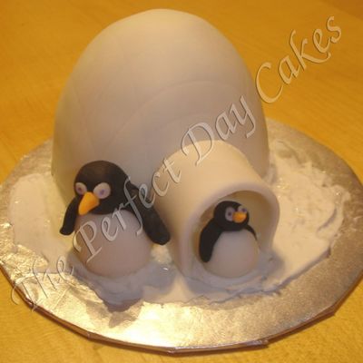 Mini Penguin Cake