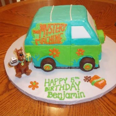 Mystery Machine With Scooby Doo Candle