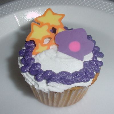 Danni Cupcake Closeup