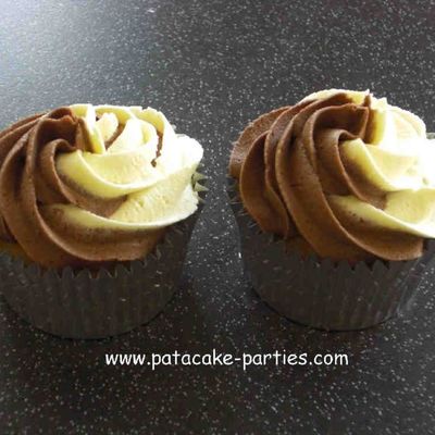 Two Tone Buttercream Swirl Cupcakes